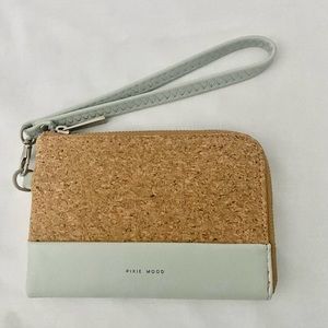 Pixie Mood Cameron Wristlet Wallet Mint & Cork Key Holder Zip Closure EUC